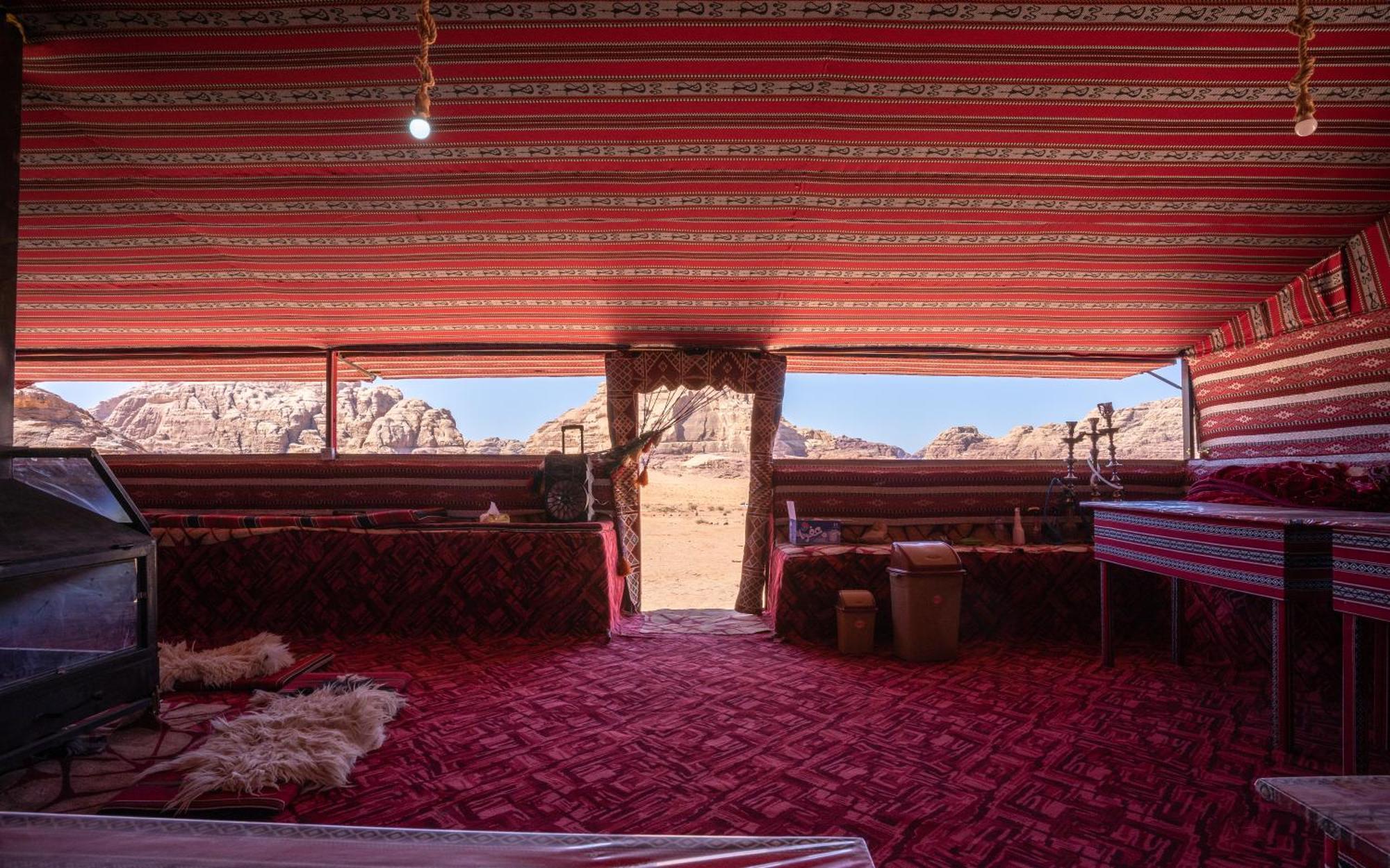 Отель Wadi Rum Desert Heart Camp Экстерьер фото