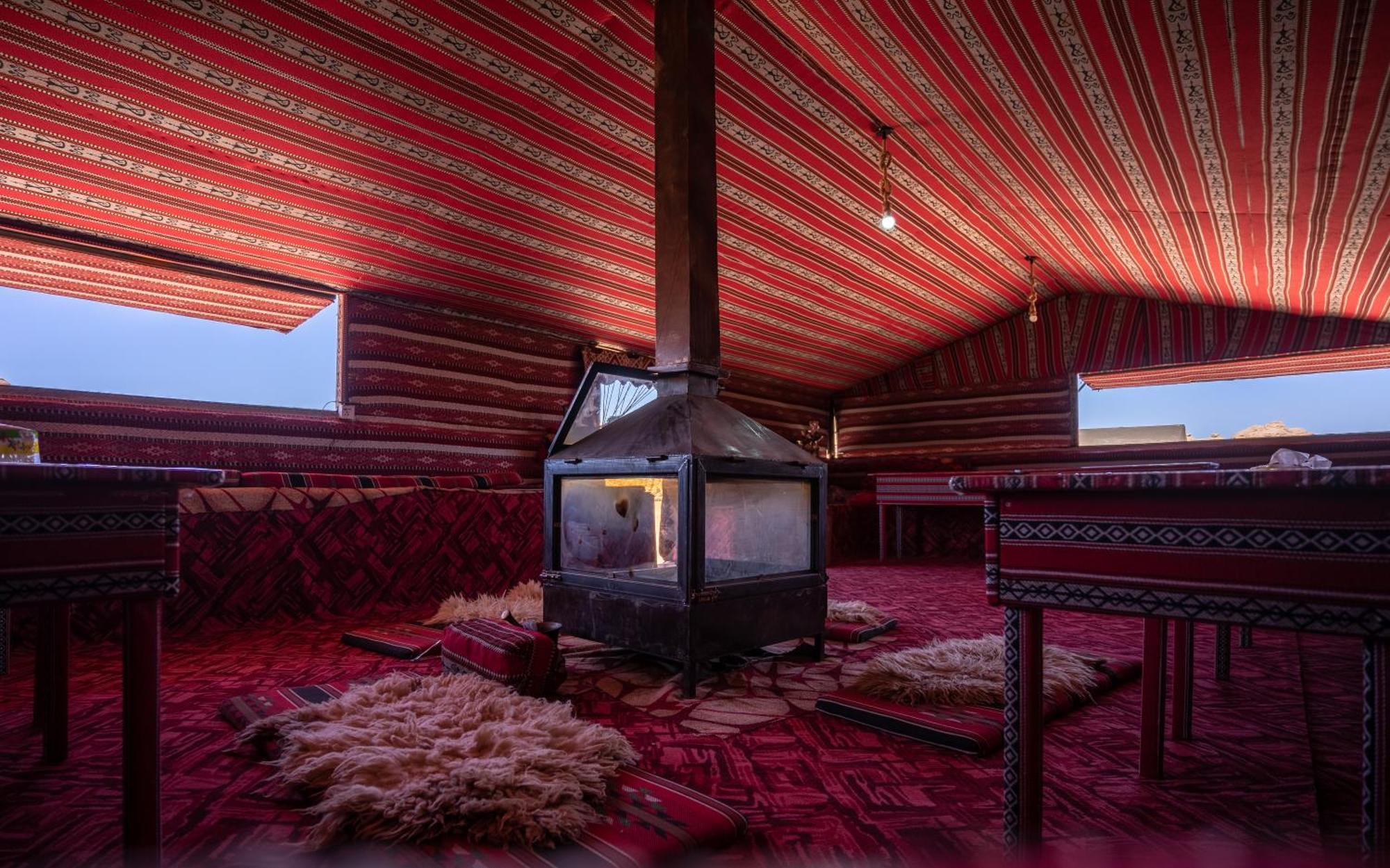 Отель Wadi Rum Desert Heart Camp Экстерьер фото