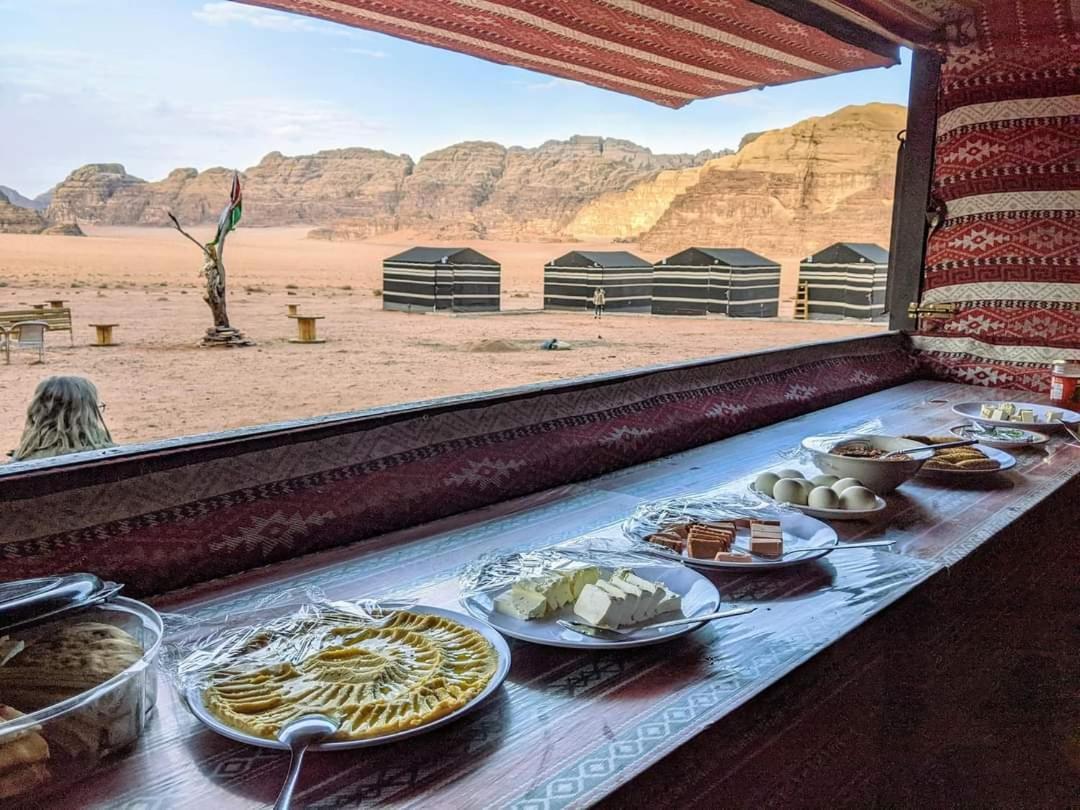 Отель Wadi Rum Desert Heart Camp Экстерьер фото